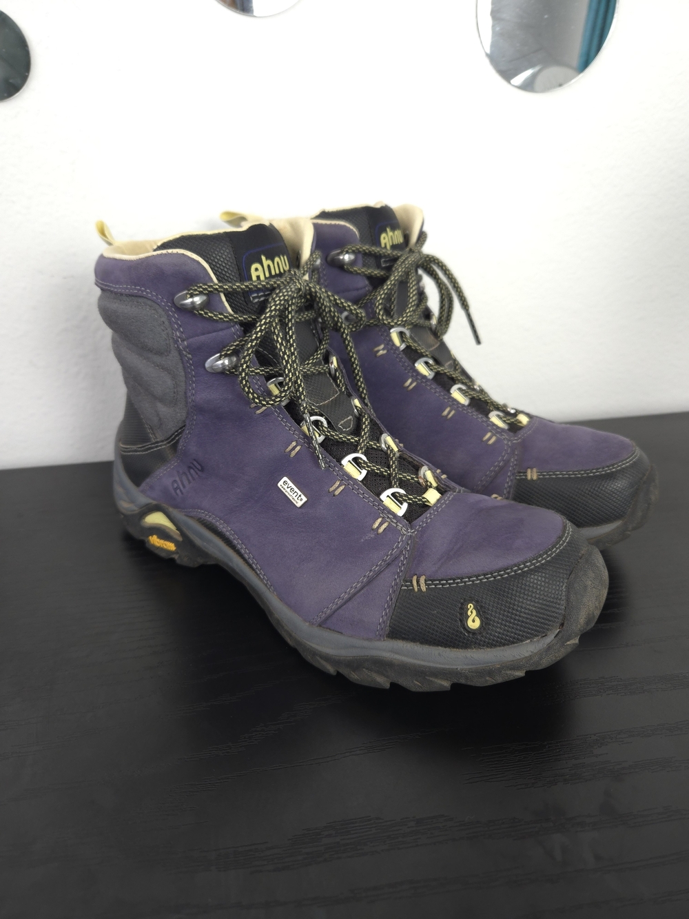 Ahnu Montara eVent Mid Waterproof Hiking Boots Purple Gorpcore Womens 9